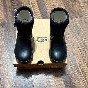 UGG Black boots T Kex size 10 toddler waterproof